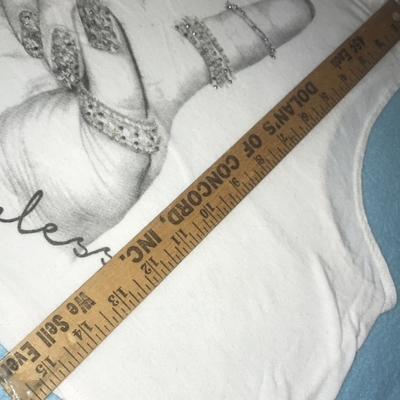 ARAN’S DEN hand peace sign ”flawless” sparkling crop top white semi sheer size L - Picture 6 of 11